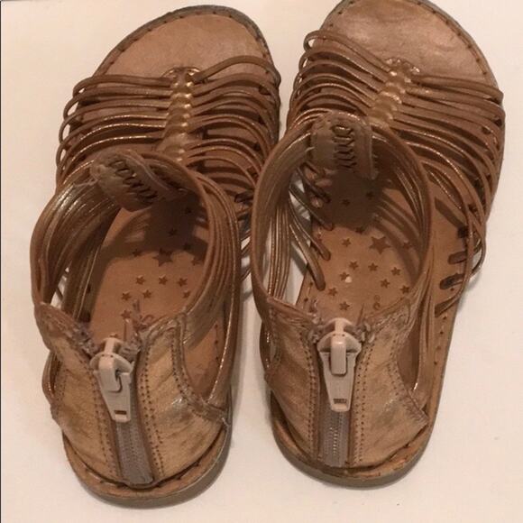 ✅✅REDUCED✅✅SEYCHELLES Little GIRL GLADIATOR GOLD SANDAL 10 🎄🎄GREAT BUY🎄🎄 - Picture 5 of 10